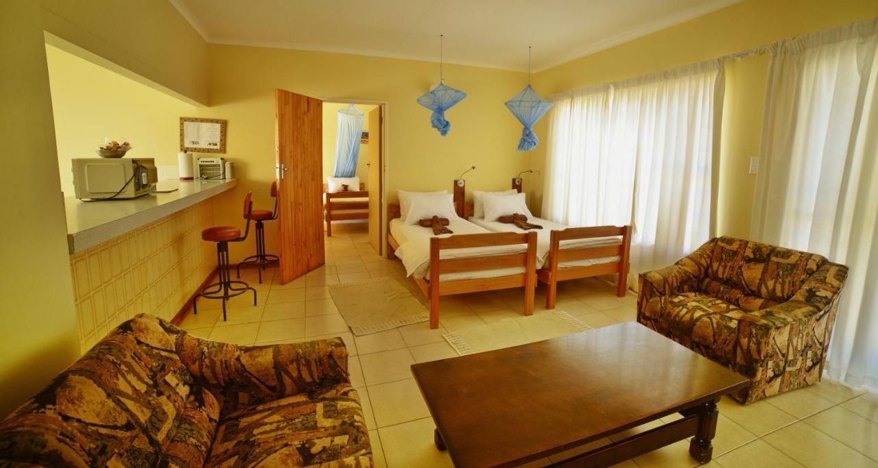 Brandberg Rest Camp Hotel Uis Exterior photo
