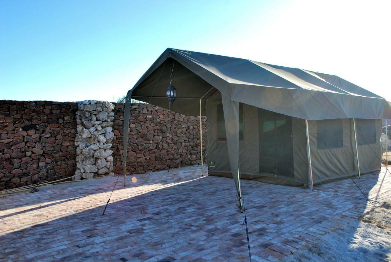 Brandberg Rest Camp Hotel Uis Exterior photo